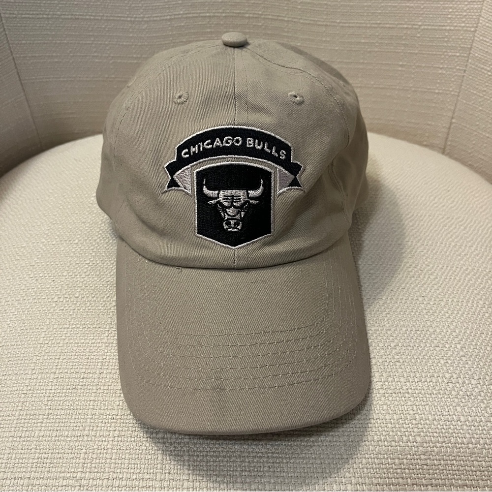 Chicago Bulls Cap Brown Black Mens Strap Back Dad Hat NBA Basketball Adult *